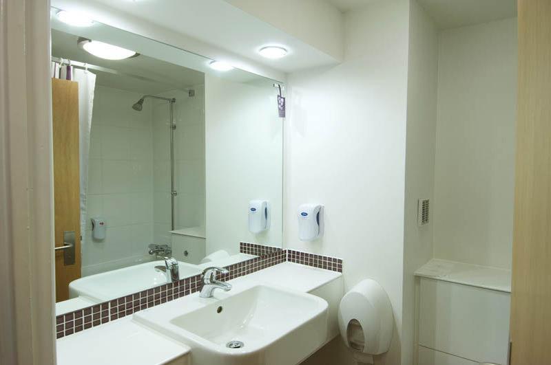 Premier Inn Stroud ستراود المظهر الخارجي الصورة