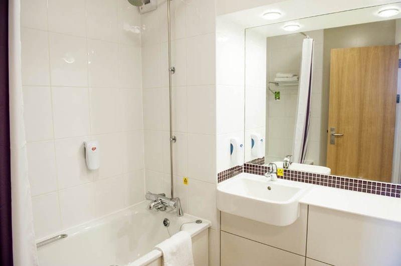 Premier Inn Stroud ستراود المظهر الخارجي الصورة